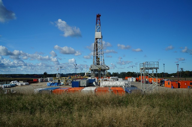 image of drilling rig